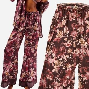 Free People Dreamy Days Floral Print Satin Pajama Pants in Wine XS